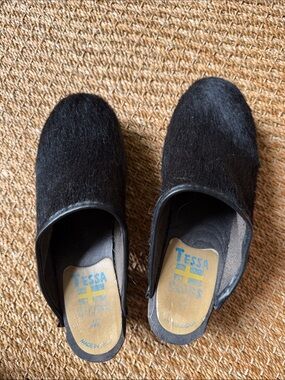 Tessa Swedish Clogs Black Hair-On Slip-On Clogs Sz 39